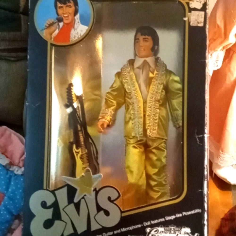 NWT, Collectible 12" Elvis Doll,fully jointed,Wearing his Famous Gold Lame' Suit